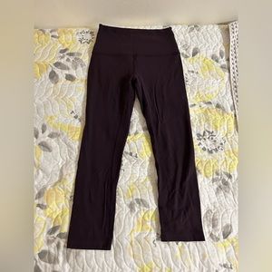 Lululemon “align” high rise crop (23”)